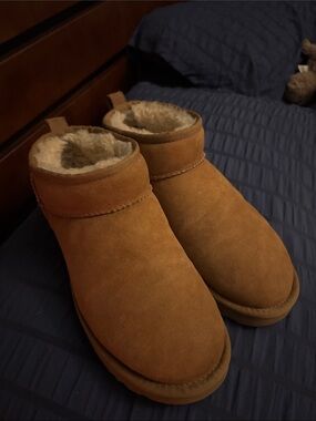 UGG Women’s Mini Chestnut Suede Shearling Lined Ankle Slippers